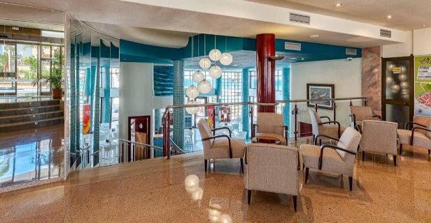 Hotel Perla Marina