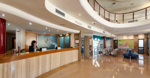 Hotel Perla Marina