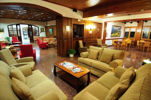 Hotel Petit Lacreu