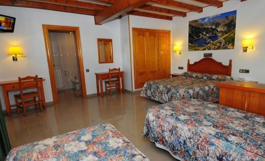 Hotel Petit Lacreu