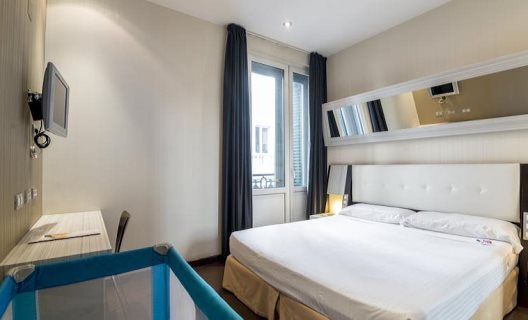 Hotel Petit Palace Italia Gran Via