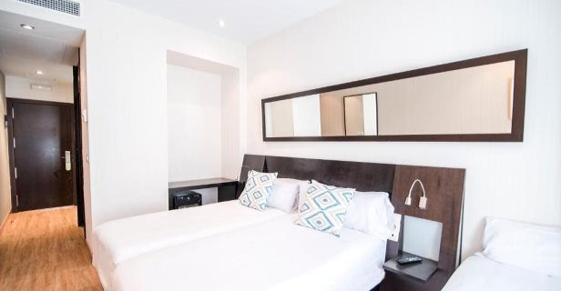Hotel Petit Palace Plaza De La Reina