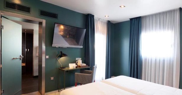 Hotel Petit Palace Puerta De Triana