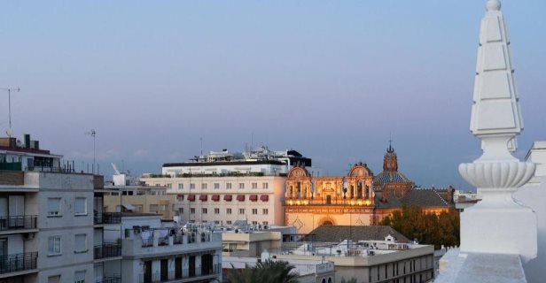 Hotel Petit Palace Puerta De Triana