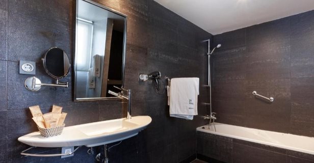 Hotel Petit Palace Puerta De Triana