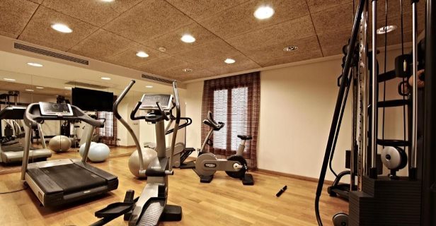 Hotel Petit Palace Tres