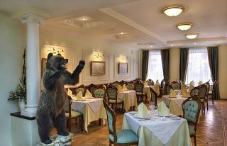 Hotel Petro Palace