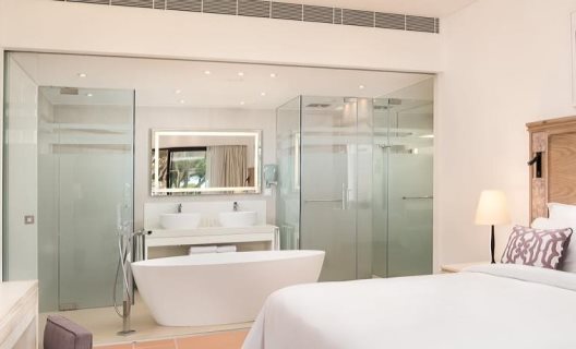 Hotel Pine Cliffs Ocean Suites A Luxury Collection Resort