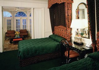 Hotel Pine Inn