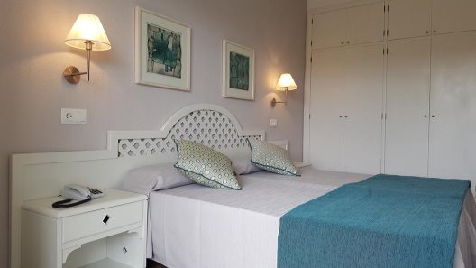 Hotel Pinos Playa