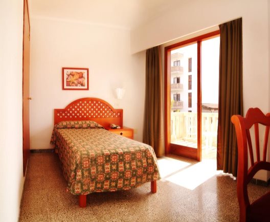 Hotel Pinos Playa