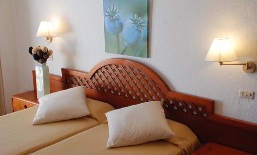Hotel Pinos Playa