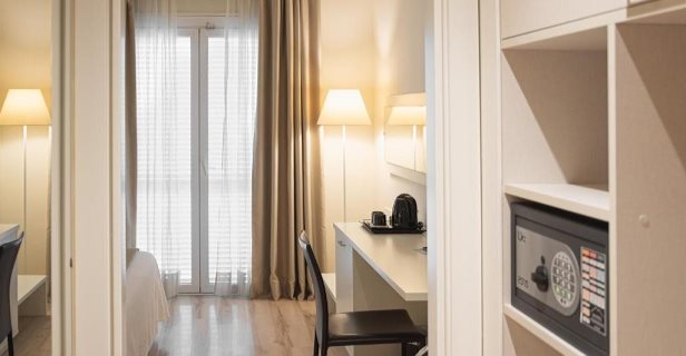 Hotel Pirineos Figueres