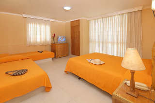 Hotel Playa Club