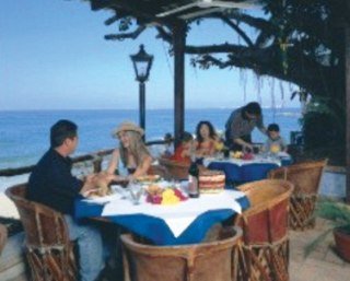 Hotel Playa Conchas Chinas