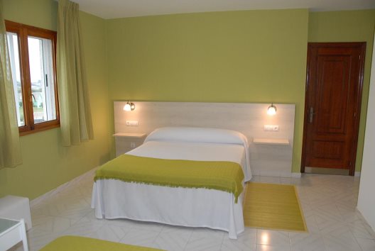 Hotel Playa De Las Catedrales