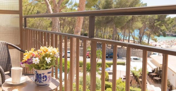 Hotel Playa Mondrago