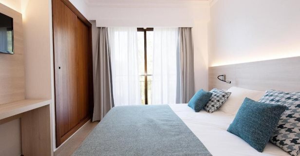 Hotel Playa Mondrago