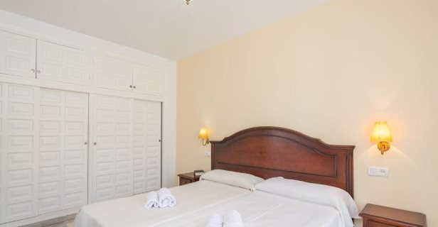 Hotel Playamaro