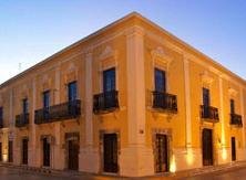 Hotel Plaza Colonial