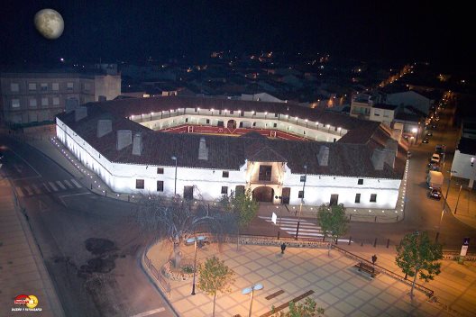 Hotel Plaza De Toros De Almaden
