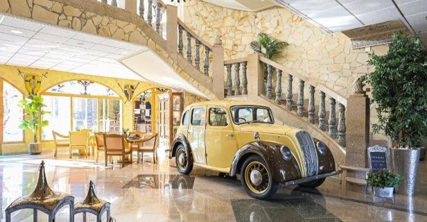 Hotel Plaza Del Castillo