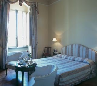 Hotel Plaza E De Russie