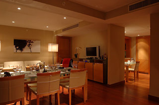 Hotel Plaza On The River Club And Residence - Suites
