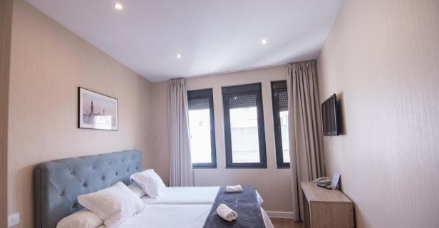 Hotel Plaza Sevilla