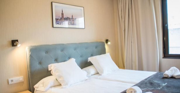 Hotel Plaza Sevilla