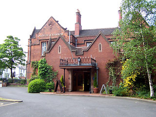 Hotel Plough And Harrow