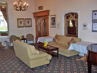 Hotel Plough And Harrow