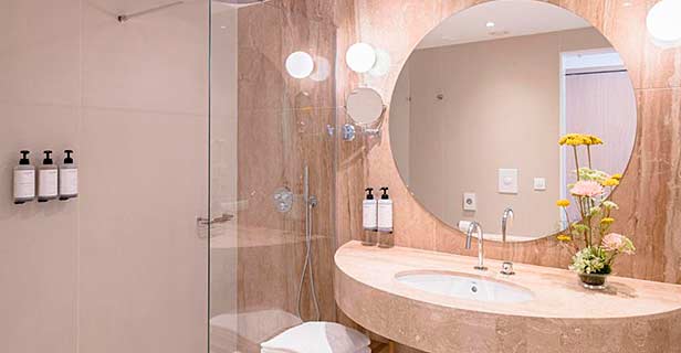 Hotel Plus Fariones Suite