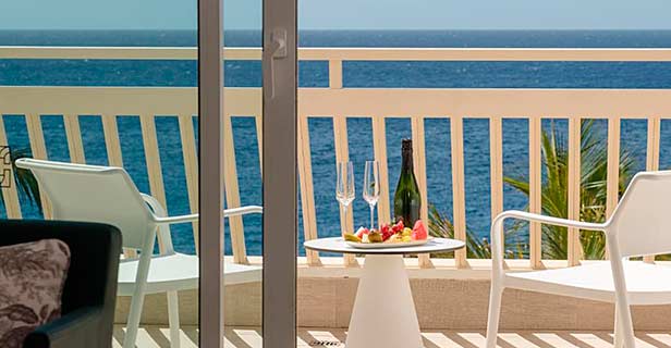 Hotel Plus Fariones Suite