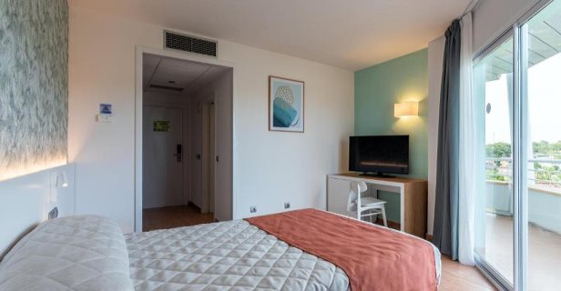 Hotel Ponient Piramide Salou By Portaventura
