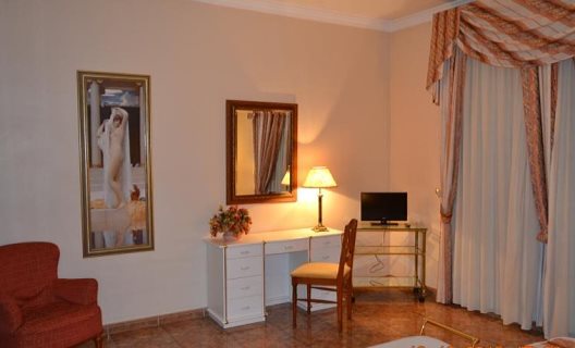 Hotel Poniente