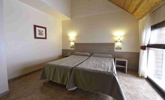 Hotel Port Aine 2000
