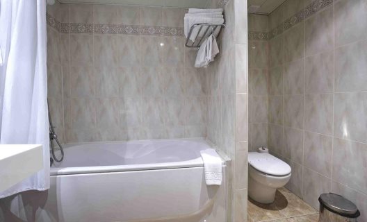 Hotel Port Aine 2000