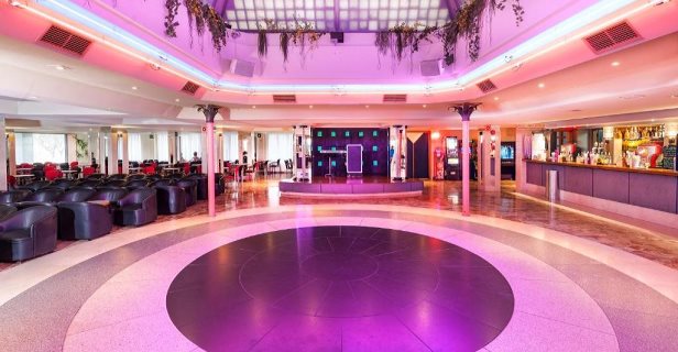 Hotel Port Fiesta Park