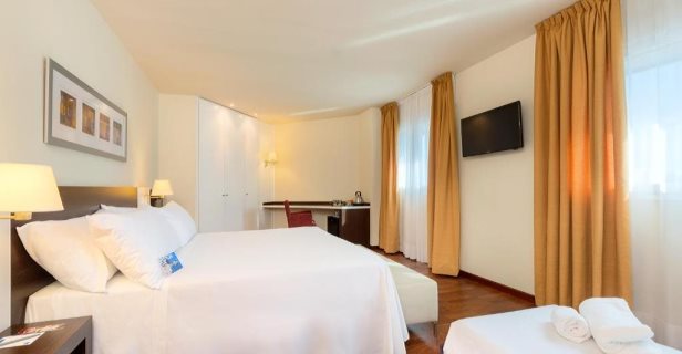 Hotel Port Valencia Feria