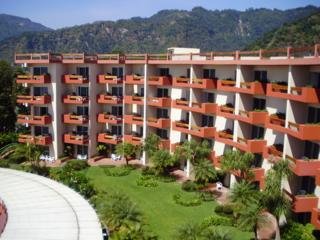 Hotel Porta Del Lago