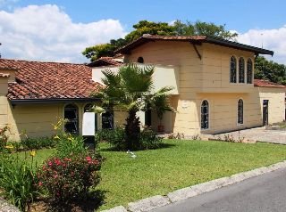 Hotel Portales Del Campestre