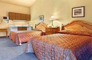 Hotel Prospector Accommodations