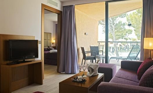 Hotel Protur Turo Pins