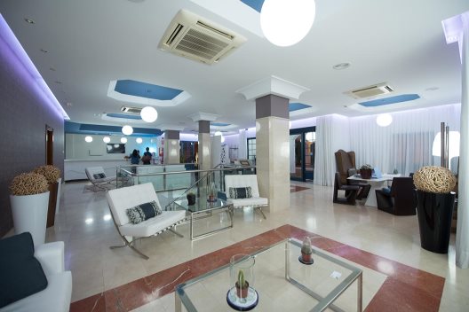 Hotel Pueblo Marinero