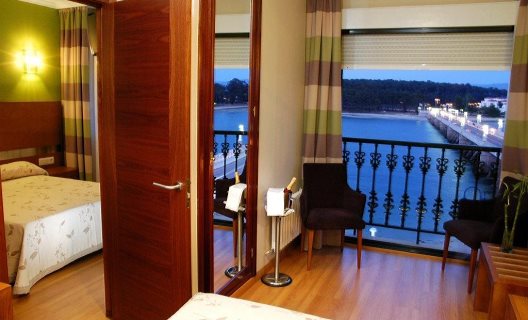 Hotel Puente De La Toja