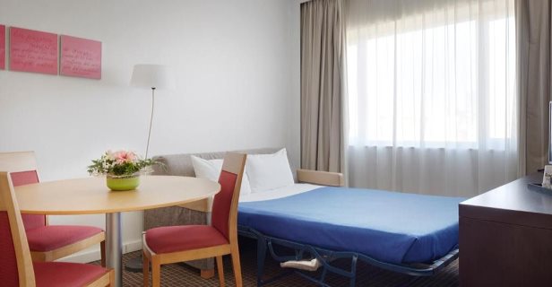 Hotel Puerta De Bilbao