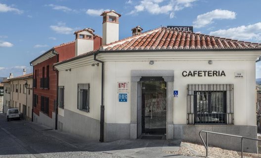 Hotel Puerta De La Santa