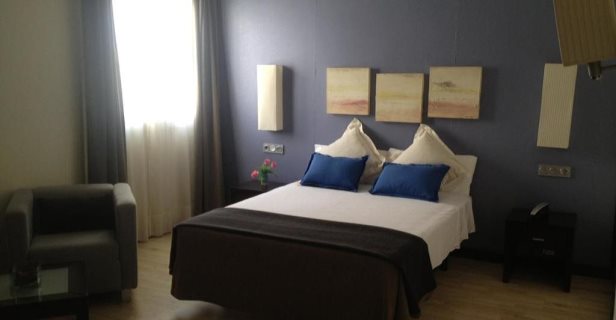 Hotel Puerta De Ocaña