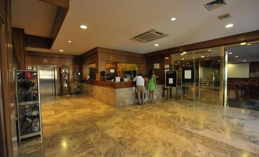 Hotel Puerta De Segovia